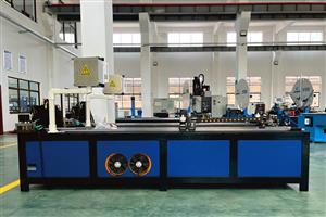 高速沖孔機(jī)